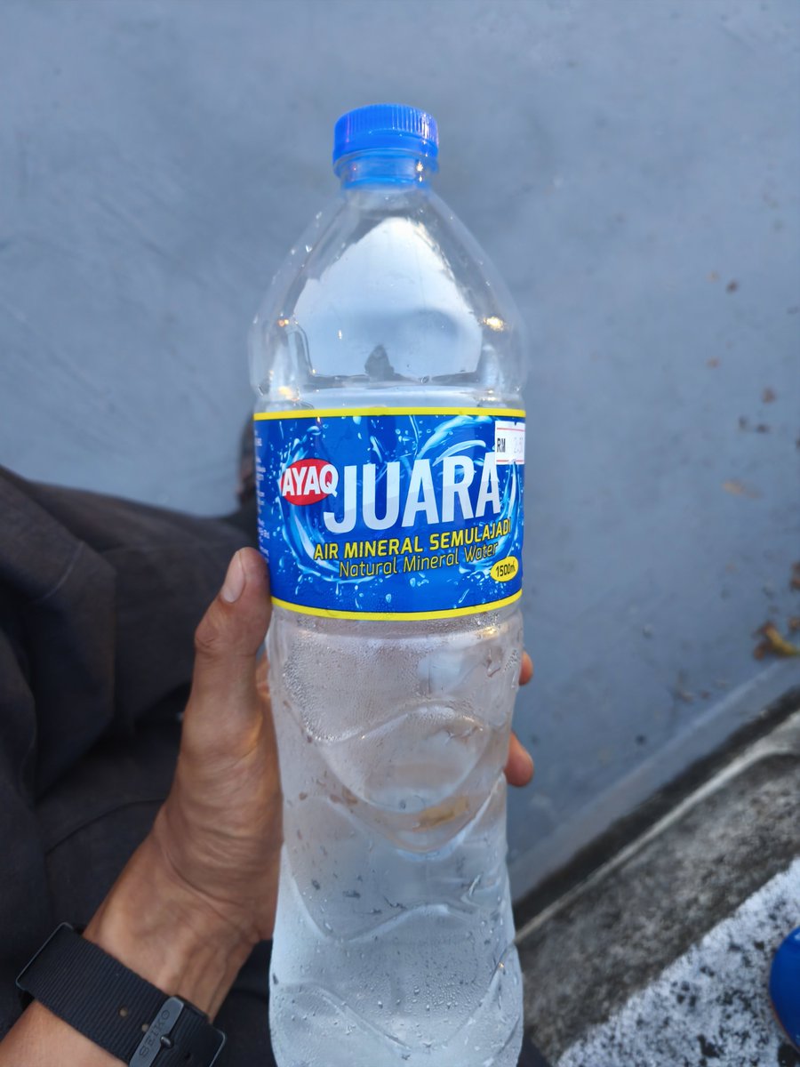 salmoncunt's tweet photo. we only drink ayaq juara in this household. #ChampShitOnly https://t.co/oLvJspvwKd