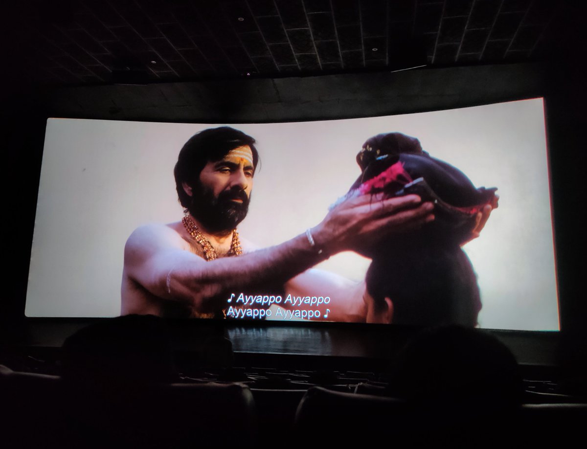 Nkr_19_02's tweet photo. @RaviTeja_offl Ravanna HIT feels so special❤️❤️
Thank you for showing our man this way @ShivaNirvana sir
@gvprakash anna your music🤗🤗
#irumudi @MythriOfficial #mallepoolapallaki https://t.co/RMZFSnV9kq