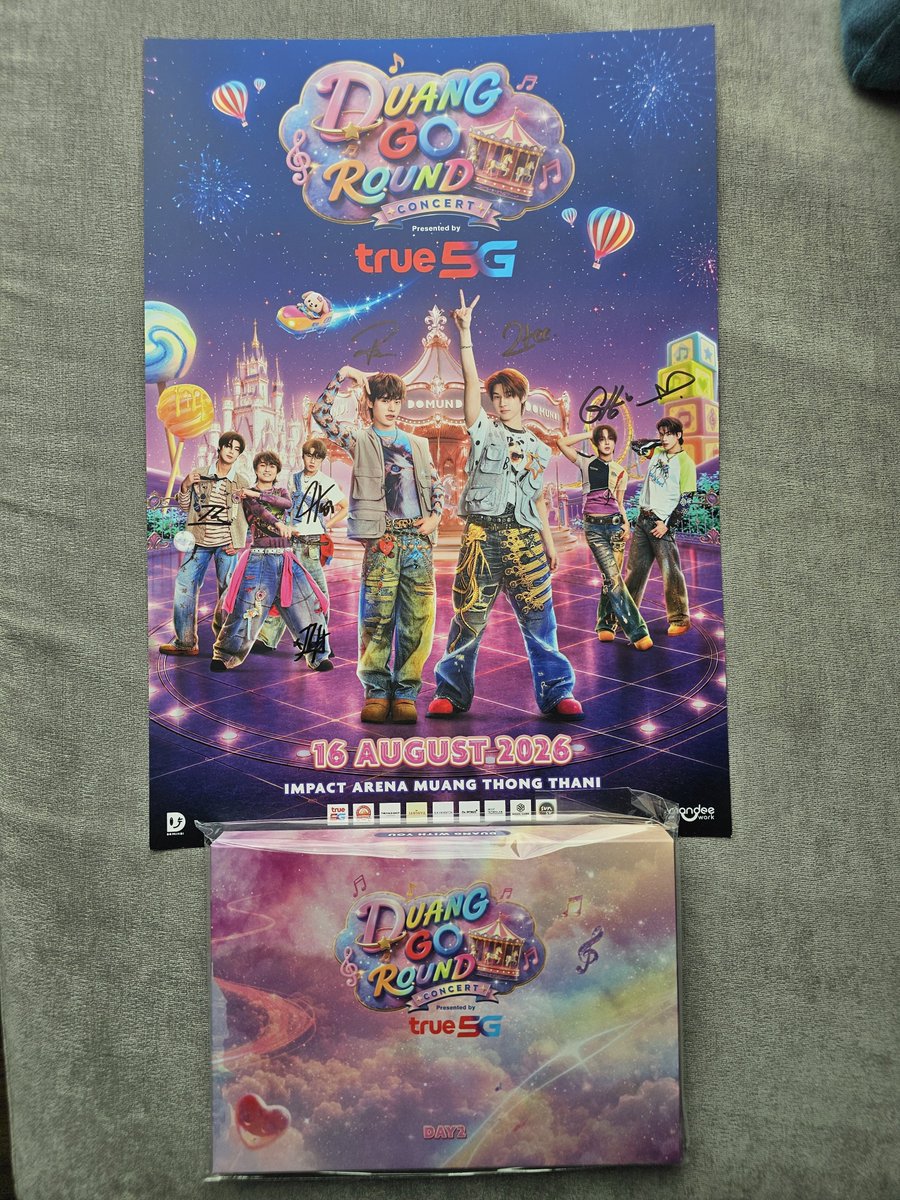 dango_taberu's tweet photo. 🎠DUANG GO ROUNDの
16日のポスター１枚
購入(代行)予定です。

形状的に、4つ折りになるのですが
それでも欲しい方がいましたら
発送してもらいます🇹🇭

欲しい方DM頂きたいです。

申し訳ないですが
連絡早い方にします🙇🙇
(DM下の方に表示された方) https://t.co/yIqEWx5YeM