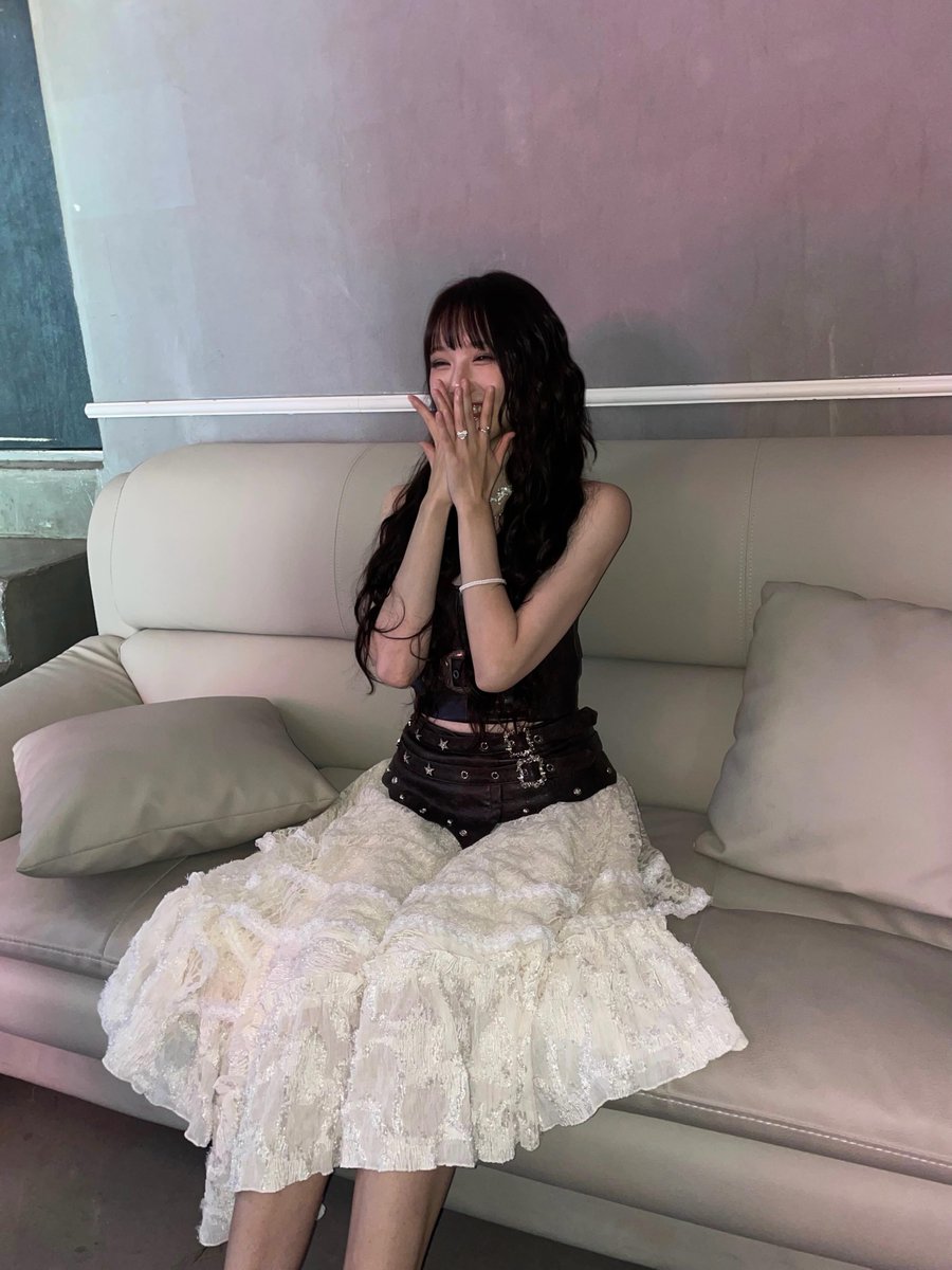GFS_backup's tweet photo. [PIC] 260823 - Yerin (every__nn) post

🐥⭐️STAR BLOOM💫

#GFRIEND #YERIN @YERIN_OFFICIAL_ https://t.co/Cih1vaCF5i