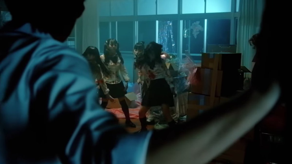 Nana_chy_way's tweet photo. ←MV冒頭
　　　　　　　　　→MV3:45

この対比にゾッとする（最高です）
#にんぎょひめのうた 
#ファントムシータ https://t.co/mHEDSVe8uT
