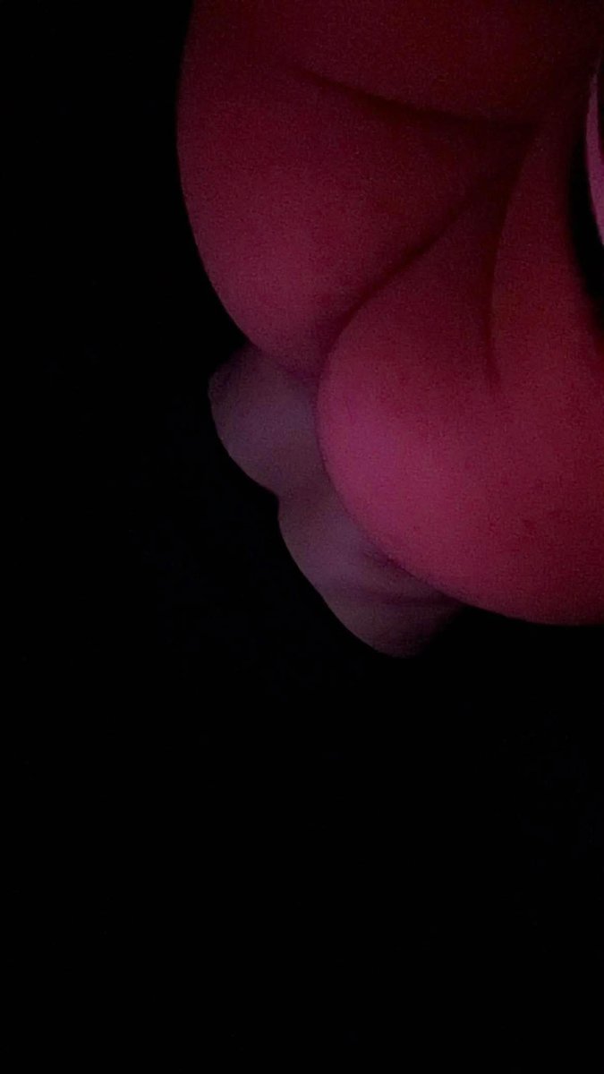 vrr_womp's tweet photo. wyd down there~? >.< (surprise at the end) #femboy #fatass #gay #sissy #twink https://t.co/AKHCxw3LYc