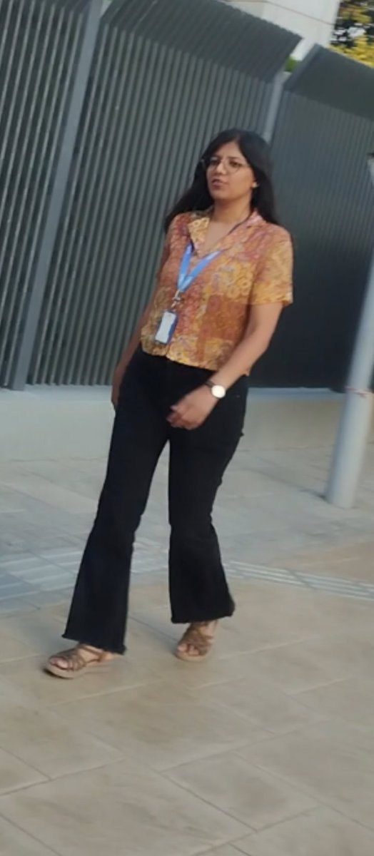 Trending99999's tweet photo. #corporate #randi #candid https://t.co/k4YA0hxra0