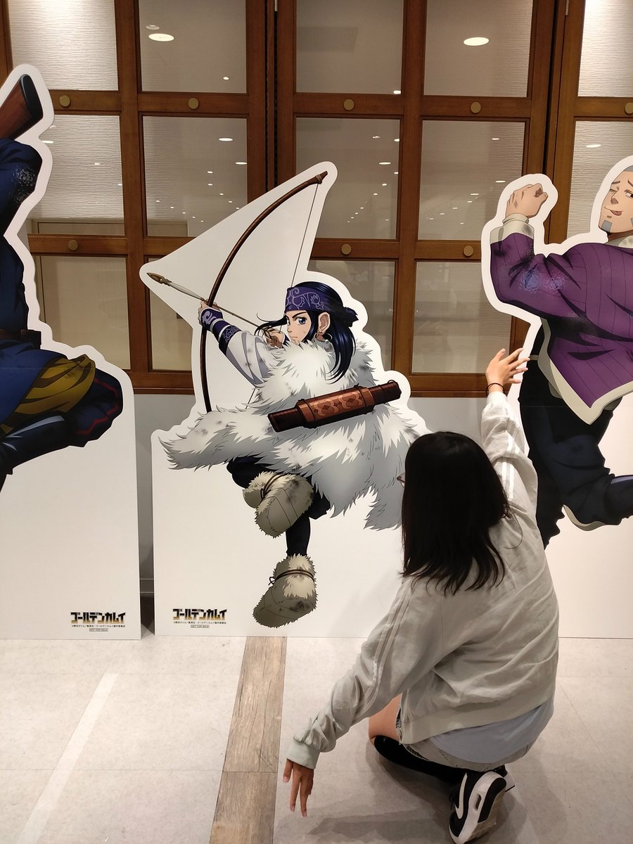 irohasu158's tweet photo. 昨日ポップアップいったー！
鯉ちゃんのポストカードと杉元と尾形のコースターでたよー https://t.co/vfsCfzLarP