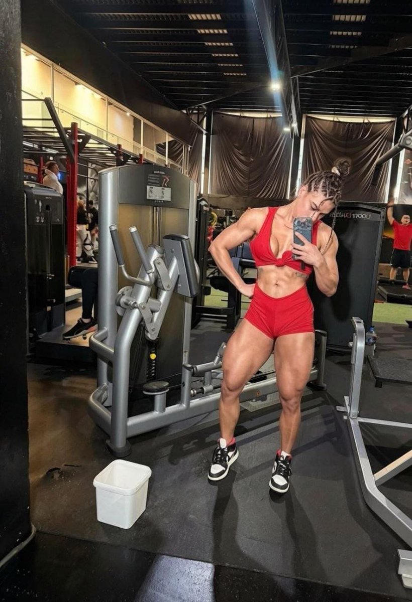 X1Arya0's tweet photo. Not just a workout this is what dedication looks like. https://t.co/RRrydqTbCi