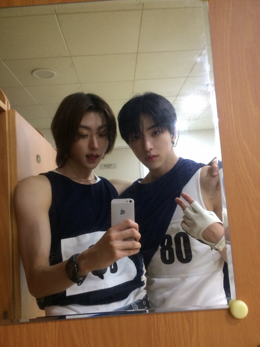 wonjjangiz's tweet photo. 260823 #박원빈 berriz update

🐧: 🏃🏻‍♂️i did🏃🏻‍♂️J.W🏃🏻‍♂️

#IDID #아이딧 #PARKWONBIN https://t.co/glw0FirDJr
