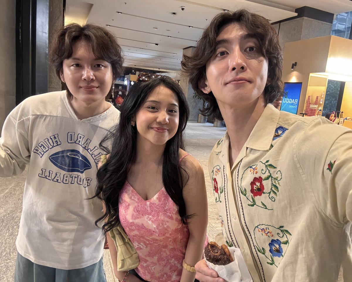 dinenanti's tweet photo. udah ikhlas gak nonton jannabi MALAH KETEMU 🥹 kuncinya ikhlas guys https://t.co/U40bMnuZdQ