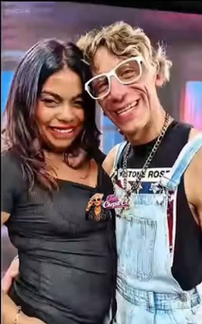 stuartitsamess's tweet photo. Las búsquedas siguen creciendo en Chile 👀 "papi micky y mami minnie video", "video papi micky" y "vodscene papi micky" están generando cada vez más curiosidad. 📲🔥
#PapiMicky #MamiMinnie #Viral
https://t.co/5en4WI9y94 https://t.co/sOwKIYHtIV