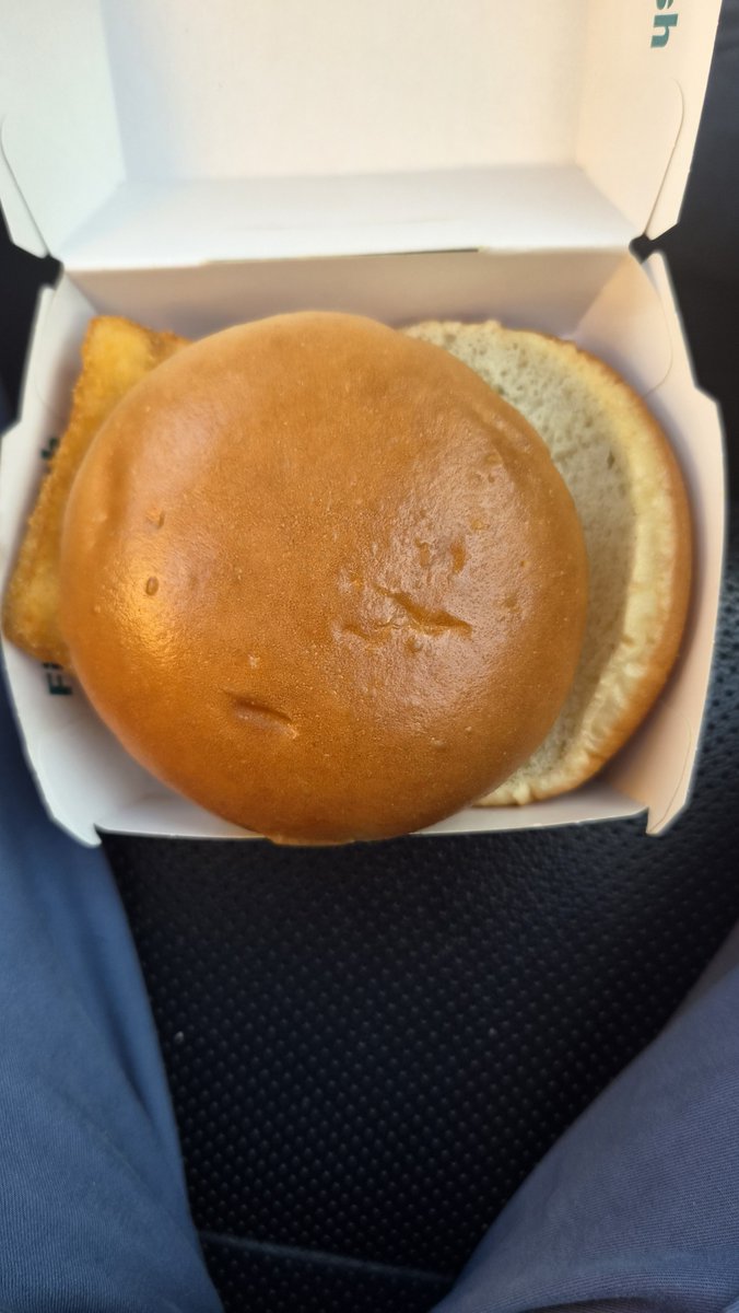 78Racer's tweet photo. @maccas Howdy,fillet.o fish was shot out of a cannon &amp; mcflurry half full.Thanks Tahmoor maccas for being https://t.co/LAKB6OIW7x one inside but still rushed as usual https://t.co/ceUYsbLpjI