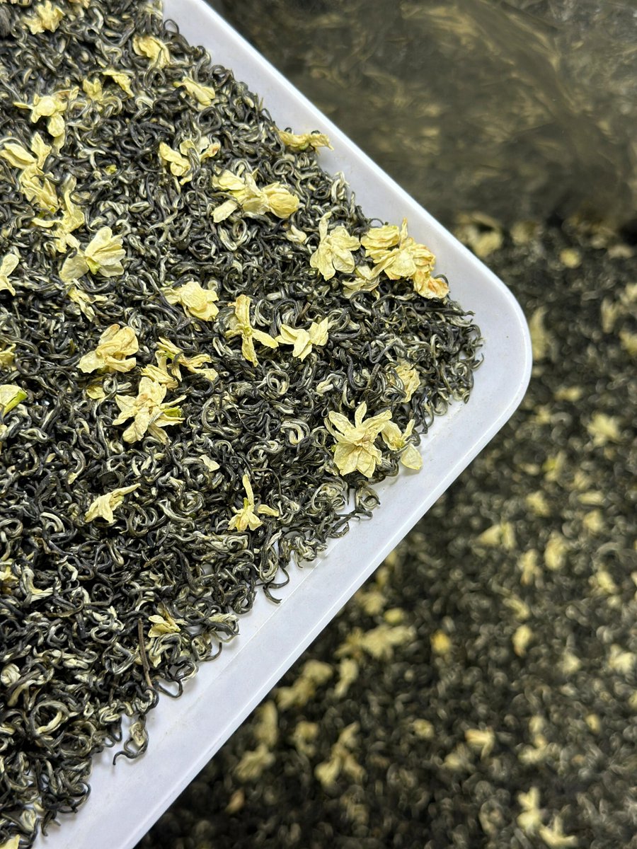 ZamiiyC's tweet photo. 🚝🚙Wildflower honey tea delivers complex floral sweetness, a pale yellow cup that supports steady focus and invites quiet rest. https://t.co/VvaIPbApsO