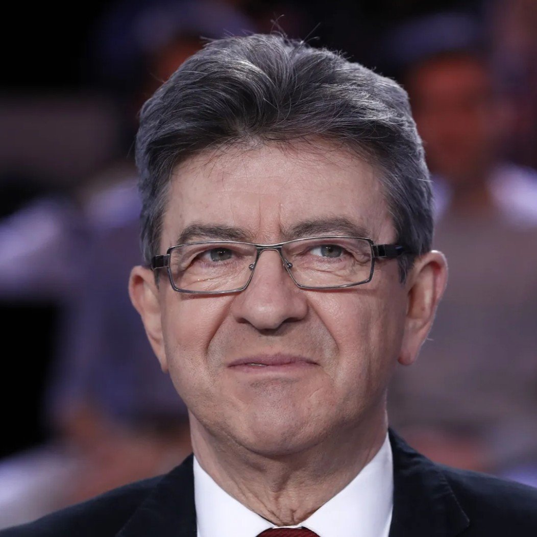 gauchecaca's tweet photo. Passe d'armes au sujet de Mayotte entre Edouard Philippe et Jean-Luc Mélenchon.
Opposition entre un propre à rien et un vrai dégueulasse.
Deux tristes sires obsédés par 2027 et se fichant de Mayotte en fait.
Dire que des gens voteront pour eux.

Triste, non? https://t.co/eVnzSGGK2q