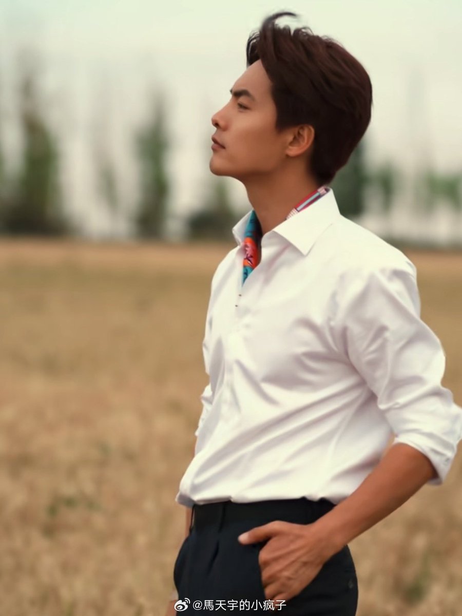 Rayroom4's tweet photo. ท่านชายคนนี้เหมือนหลุดมาจากนิยายยุคปริศนา รัตนาวดี 🤣 #MaTianyu https://t.co/xLEpBqOoOf