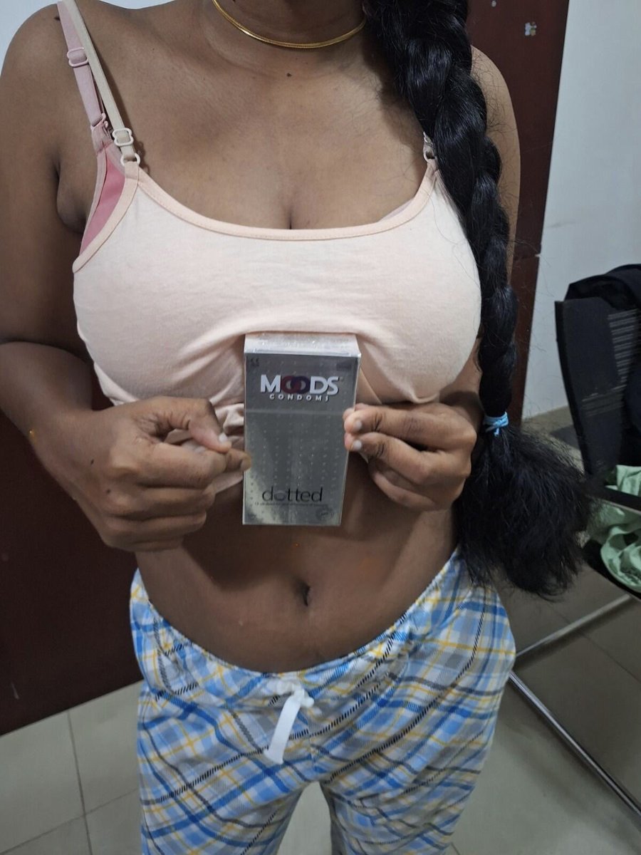 CDevil6990's tweet photo. Follower Avanoda married akka okka idea keta 5 days la ok pani kuduthen ipo paiyan Semaya othu edukan mundaiya 🥵🥵🥵🙈
 
Part 01

Intha Mari family ladies okka ideas venuma DM or telegram msg ❤️ https://t.co/sSEmfSUh1g