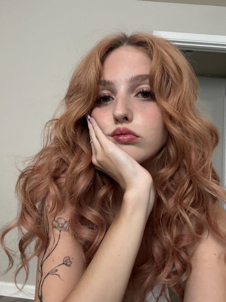 madison_musee's tweet photo. *kisses you all over ur face* skincare https://t.co/XuccDH0C9z