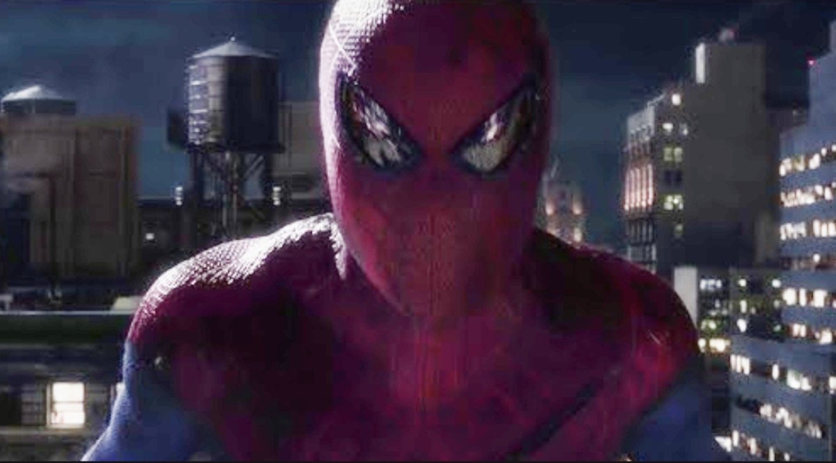 theAxion_'s tweet photo. Tasm 1 suit'in kötülüğü hakkında konuşmayacak mıyız ya? şu gözlere baksana abi nasıl Spidermansin sen allahtan 2. filmde büyük beyaz lens yaparak düzelttiler şunu https://t.co/QvbpKaG7XB
