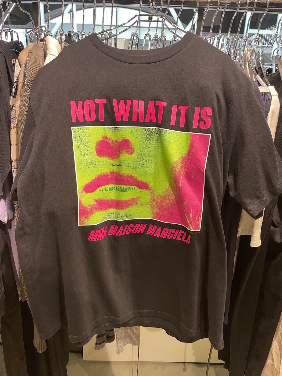 johnny_shige's tweet photo. WHY NOT さんで80'sぽいﾈｵﾝｶﾗｰがちょいダサい…ＭＭ６の新品タグ付きTｼｬﾂげっちゅー😸 https://t.co/0UyOTgzEpH