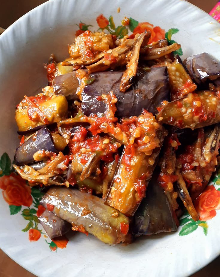 juyeosi's tweet photo. lebih suka sambel pete atau sambel terong? https://t.co/Zv20iKhLxM