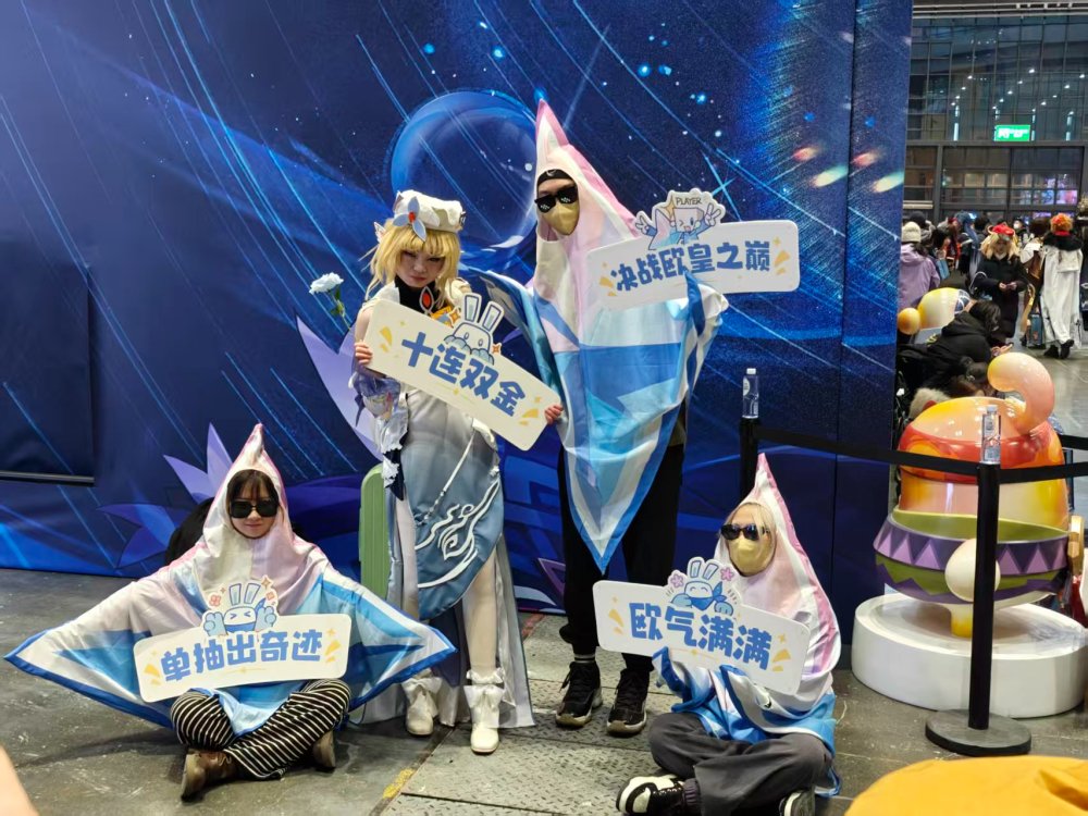 JohnCirelli6's tweet photo. Just had the BEST day at the city's anime expo! Got my favorite character's merch, joined the cosplay contest, and made so many new friends who share the same otaku vibe. Can't wait for next year!， https://t.co/G8yAq1XHYu