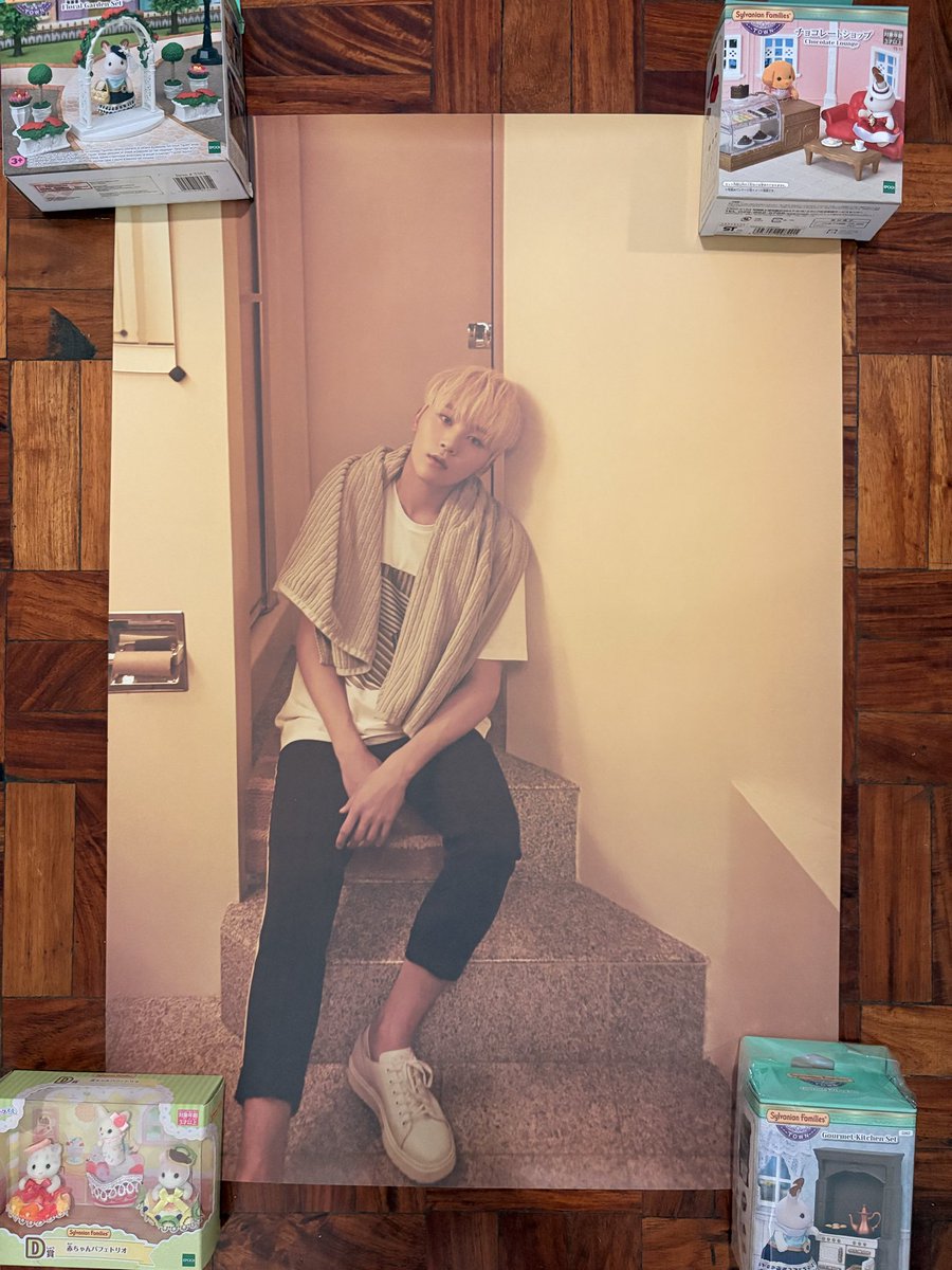 chynakoa's tweet photo. other posters https://t.co/SYrUpCCGyD