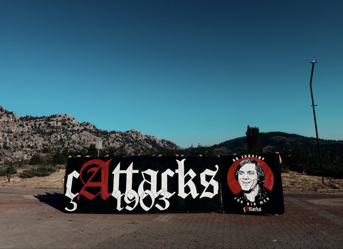 cAttacks1903's tweet photo. No country for old men.🏁 https://t.co/oBkk6u3l6z