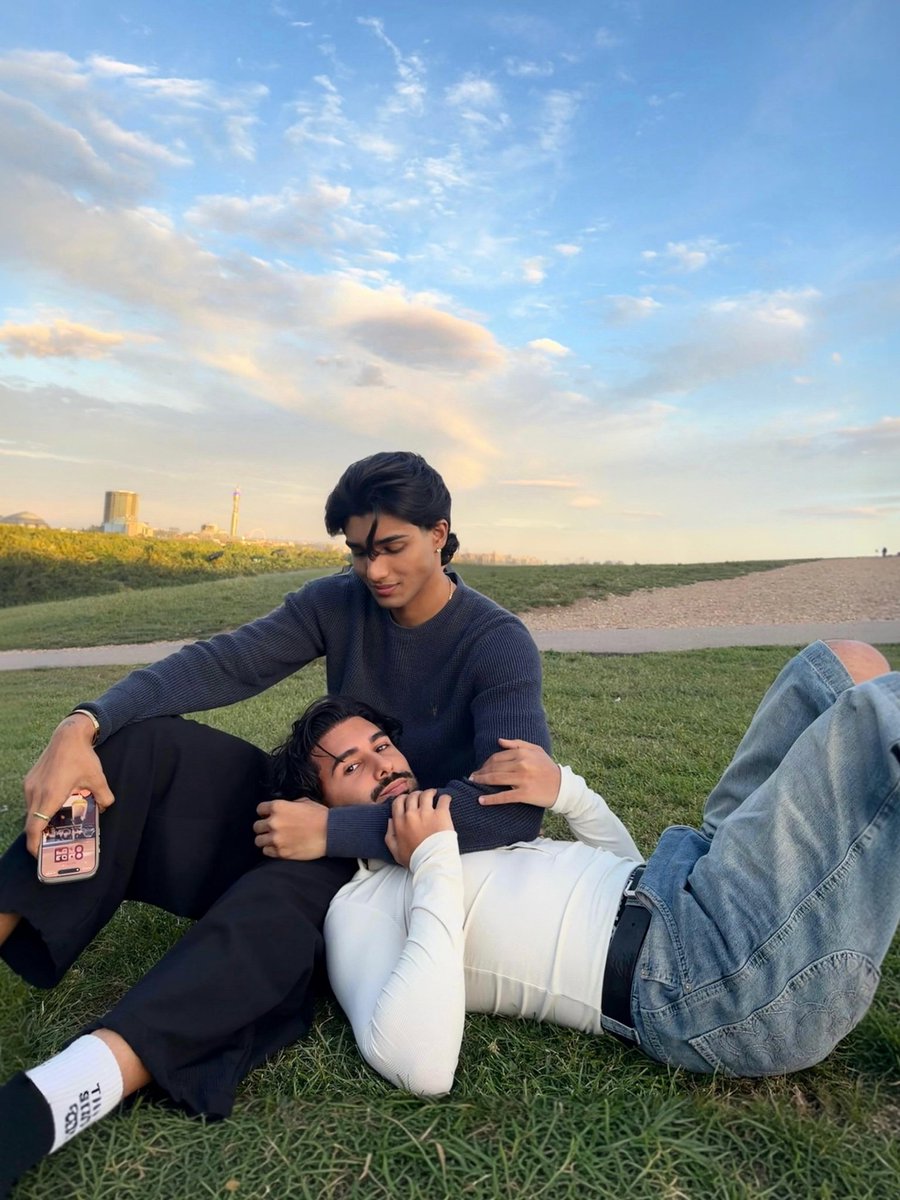 Infinity_Yaar's tweet photo. Finally, Orry found his happy and safe place 🥹 https://t.co/azWr7Cifzh