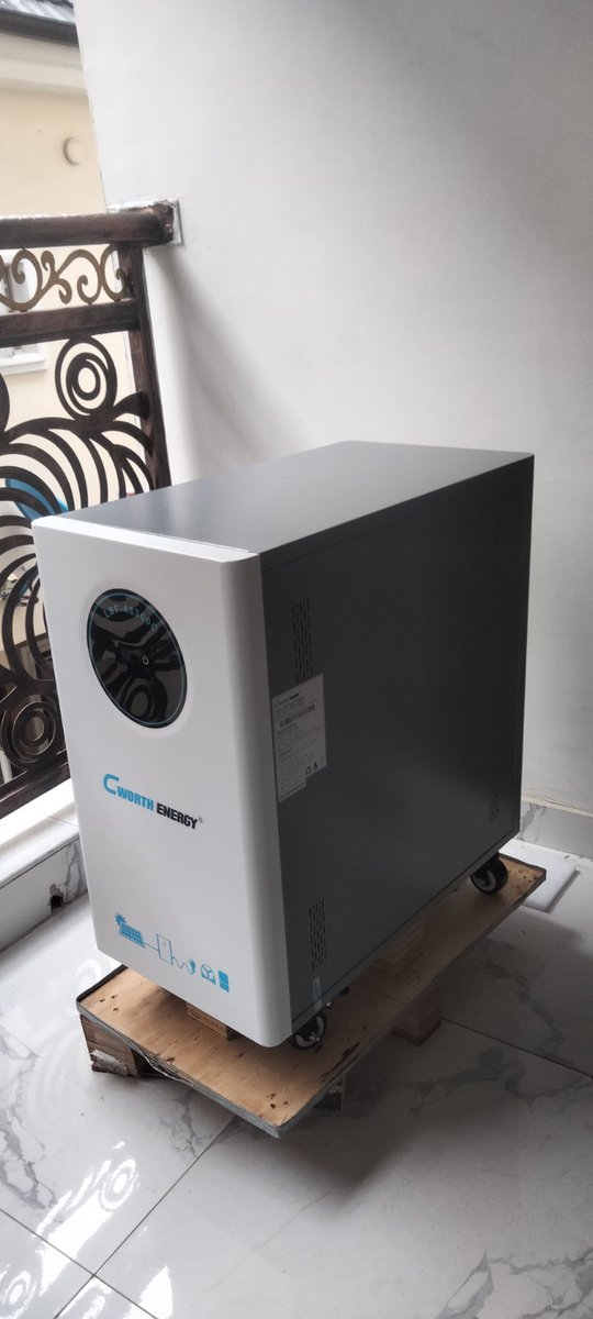 SolarValleyLtd's tweet photo. 15kWh vs 10kWh Lithium Battery: Which Is Better?

Is the extra ₦200k for a 15kWh lithium battery worth it?

Beyond longer backup, the 15kWh battery can run the same load at a lower C-rate, reduce battery stress and allow less frequent/deeper discharge. https://t.co/Ev05eFiEXU