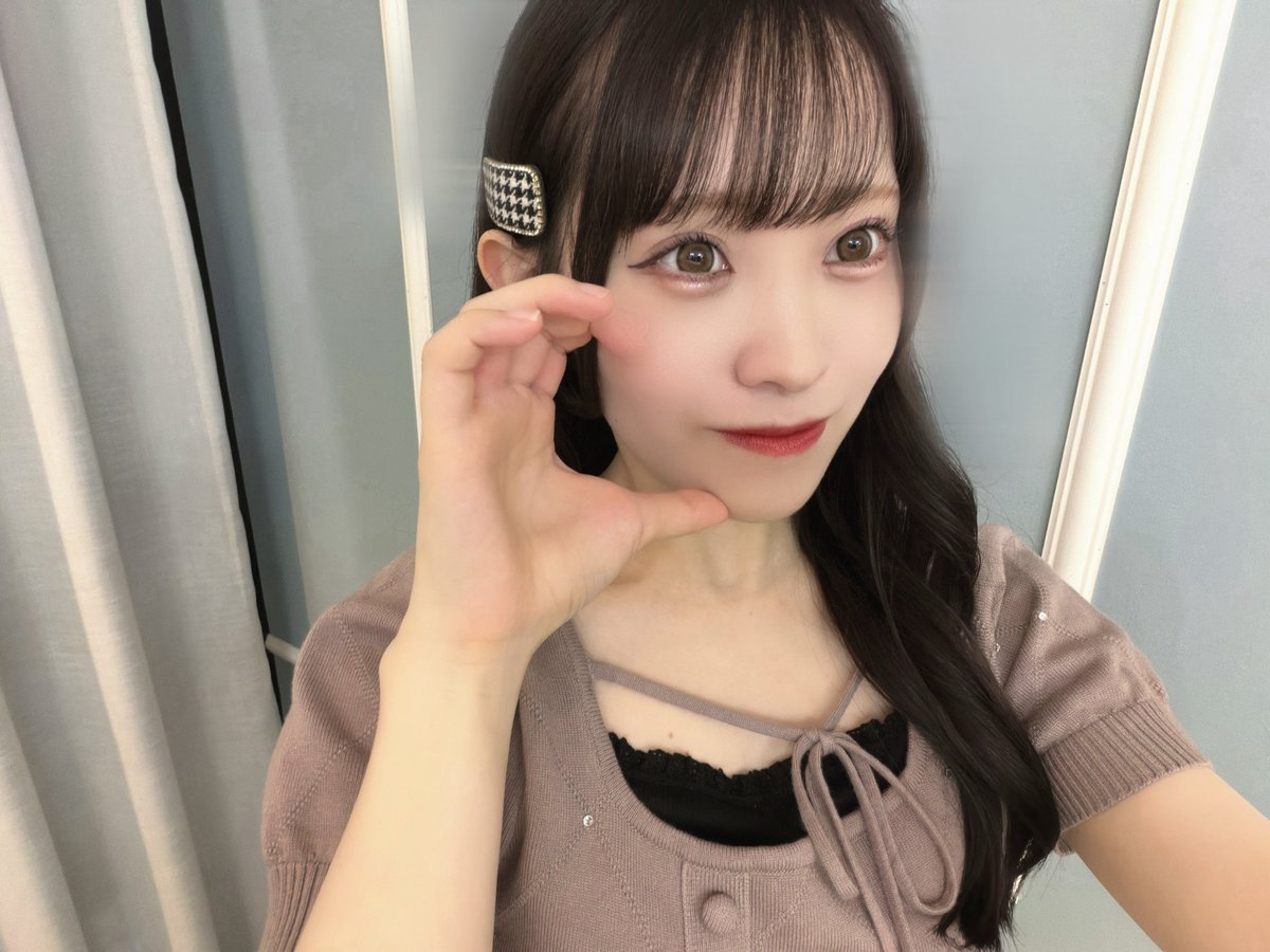 sena_veil's tweet photo. 23時までいますよー！おねえさんぽいワンピースにした🫧👍🏻👍🏻 https://t.co/ktKqzeVxju