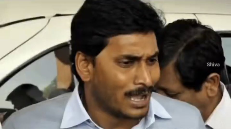 SurenderFieryAn's tweet photo. @amaravatibuzz 𝙢𝙤𝙨𝙩 𝙙𝙚𝙛𝙞𝙣𝙞𝙩𝙚𝙡𝙮 𝙩𝙝𝙚 𝙜𝙧𝙚𝙚𝙠𝙪 𝙫𝙚𝙚𝙧𝙪𝙙𝙪 𝙤𝙛 𝘼𝙣𝙙𝙝𝙧𝙖 𝙞𝙯 𝙡𝙤𝙠𝙚𝙣𝙙𝙧𝙖 𝙗𝙖𝙝𝙪𝙗𝙖𝙡𝙞 ! https://t.co/CXhvOEcWLY