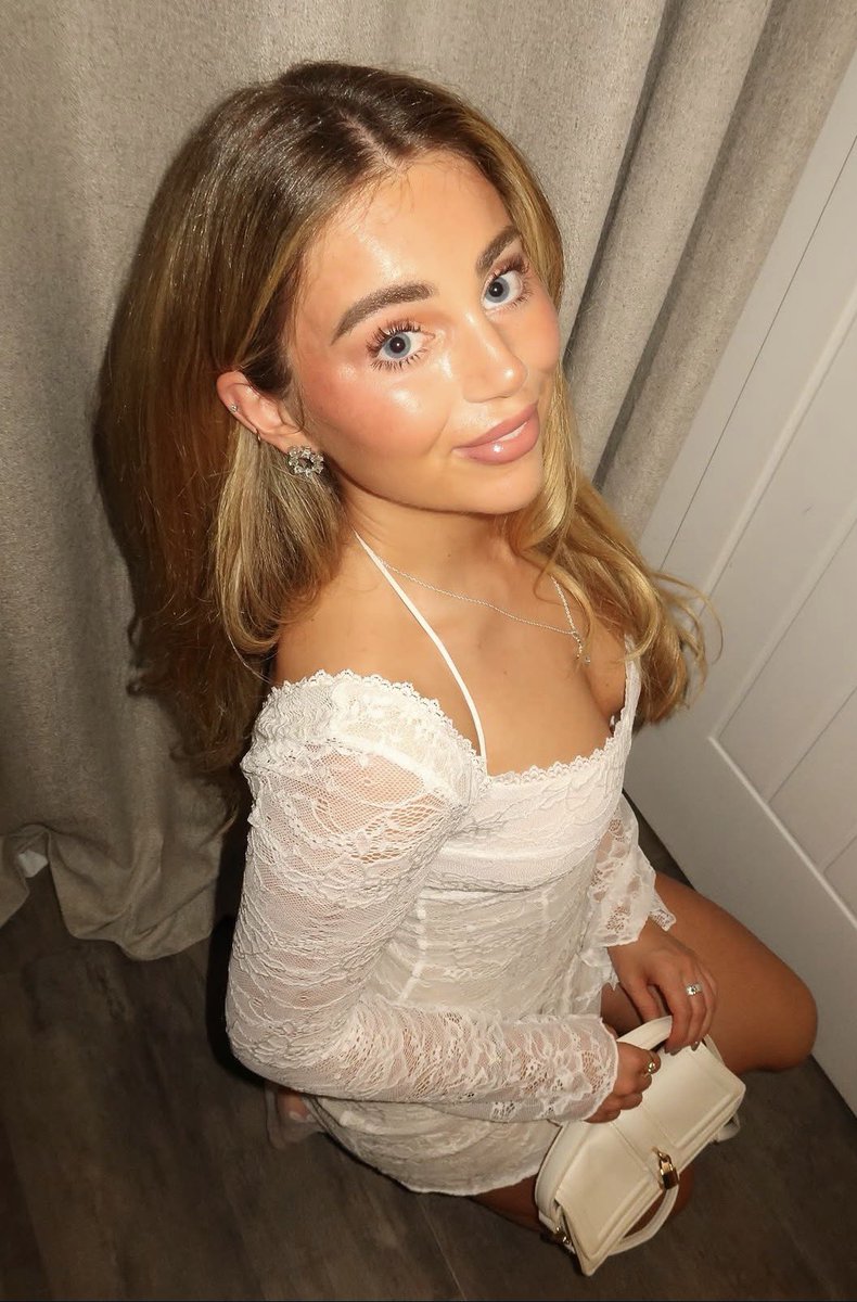 StanStan16450's tweet photo. Annabelle 😈  🍆💦 RT for more 🤤#ukbabe #exposed #wankchat  #cuck #goon #fuckmeat #cumtribute #goonette #gooner  #wank #cocktribute #nsfwtw  #chav #bikini #babe   #busty #tits #ass #hot #sexy  #horny  #cumslut #phonewank #morningwood https://t.co/xf1Nh5amG6