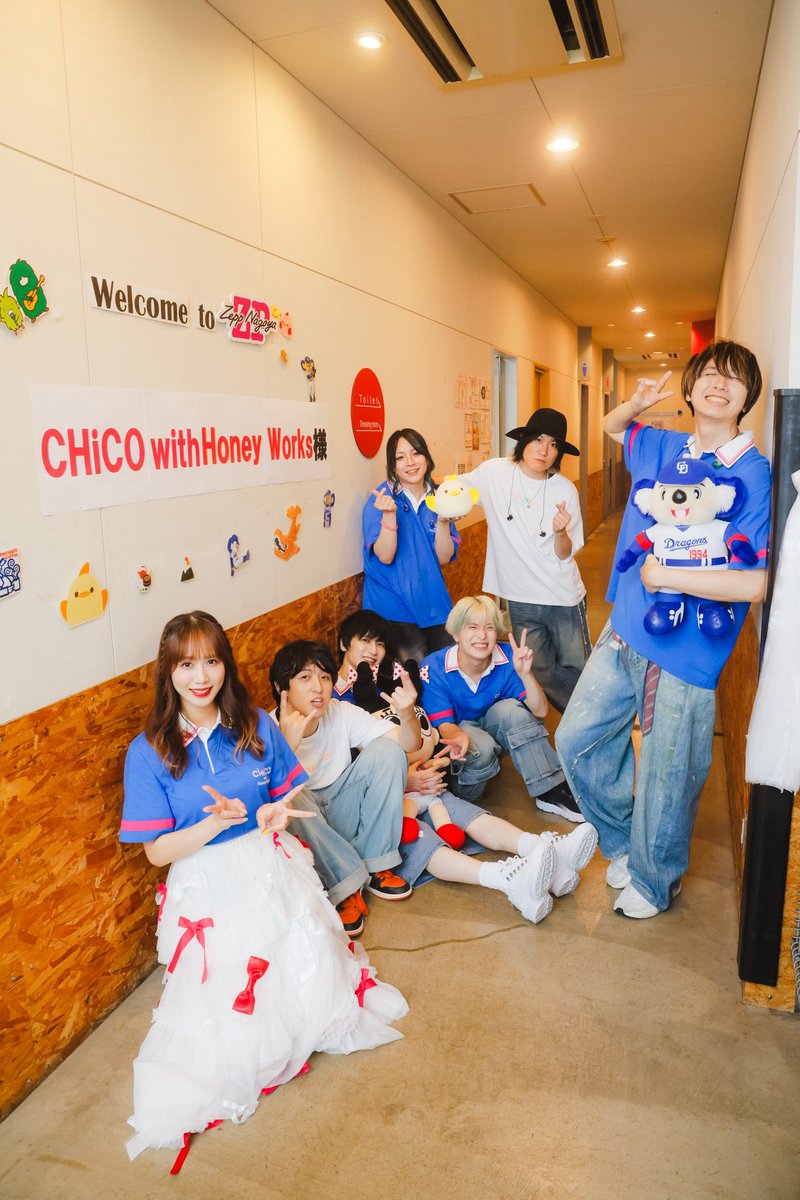 Hiroki169Peipei's tweet photo. CHiCO with HoneyWorks 
TOUR 2026 final 愛知

長いようであっとゆう間に終わりましたが、無事に完走できました
来てくれたら皆様、
スタッフ、メンバーに感謝です

Vo含め、下手側がもうスラム街ですが
また懲りずに一緒に遊んでくれ🤟
またな🤟

ぺいちゅん BASS Hiroki169
#チコハニ_iBESTtour https://t.co/uW140voJvv