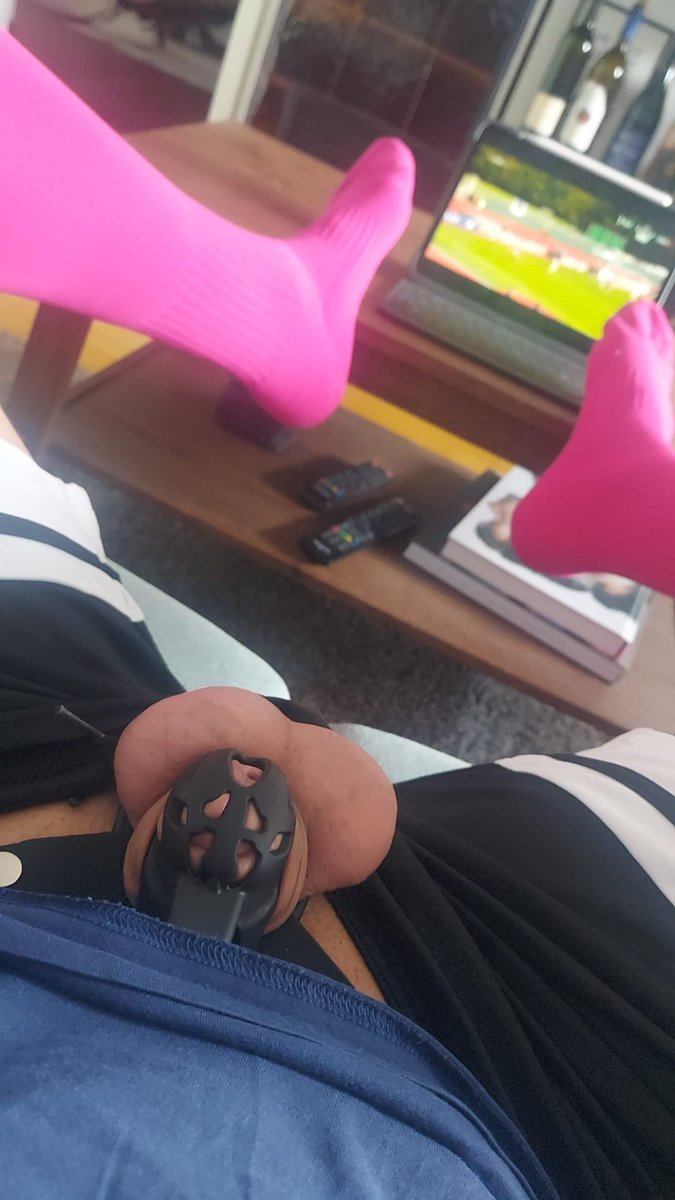 Padlock961's tweet photo. Football and Chastity

#Sub #chastity #locked #cage #chastitycage #teamlocked https://t.co/yWLotrJW68
