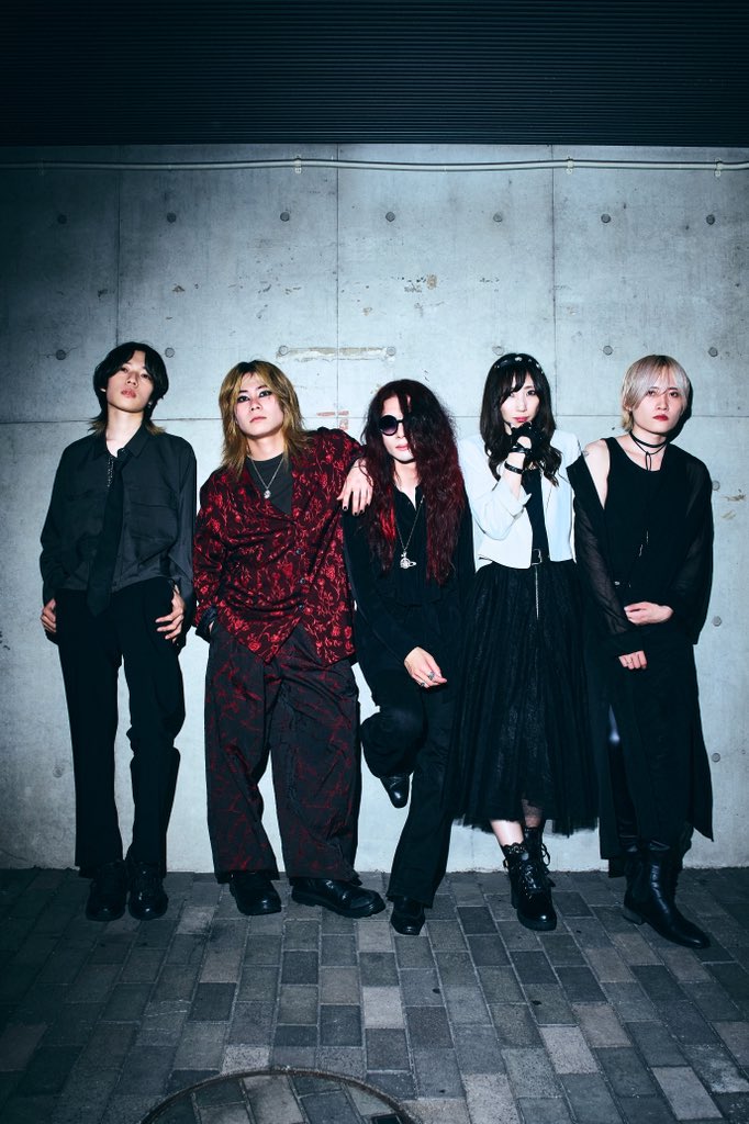 ageha_effect's tweet photo. アー写感🌹

次は9/23(水祝)
新高円寺LOFT Xでお会いしましょう https://t.co/HCSouKXCu0