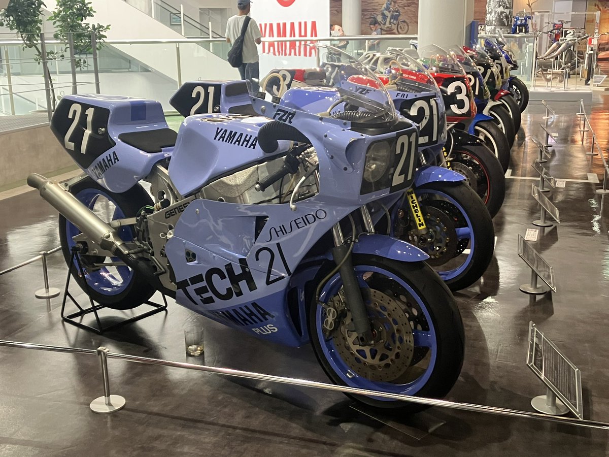 PTUNE3's tweet photo. YAMAHAのコミュニケーションプラザ
近いし、ちょっと見たいもんあったからなんじゅうねんぶりの超久しぶりに行ったけど、ここお金取ってもバチ当たらんよ！（無料）

太っ腹すぎる🤣TOYOTA博物館でもお金取ってるのに…

バイク好きなら絶対行くべき👍
シュミレーターとかあるし、前よりめちゃ楽しい https://t.co/DuHVBGhHnu