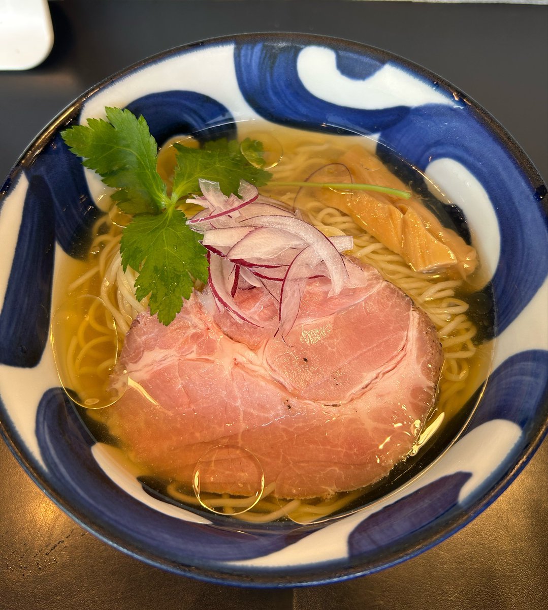 i1_ppg's tweet photo. 🍜麺牛ひろせ🐮 さん✨

🍜冷たい煮干しそば✨️

もうすぐ終了との事で滑り込みｾｰﾌ✨😏
冷たくて美味いやつ😋いただきます
もうね 夢中で食べました!!美味すぎるのよ
お肉やわらかﾊﾟﾂﾊﾟﾂ細麺 卓上ﾜｻﾋﾞが最高に合う❤︎帰り際に少しお話しありがとうございました(๑ ́ᄇ`๑)ｺﾞﾁﾃﾞｼﾀ https://t.co/xtUuFA63fa
