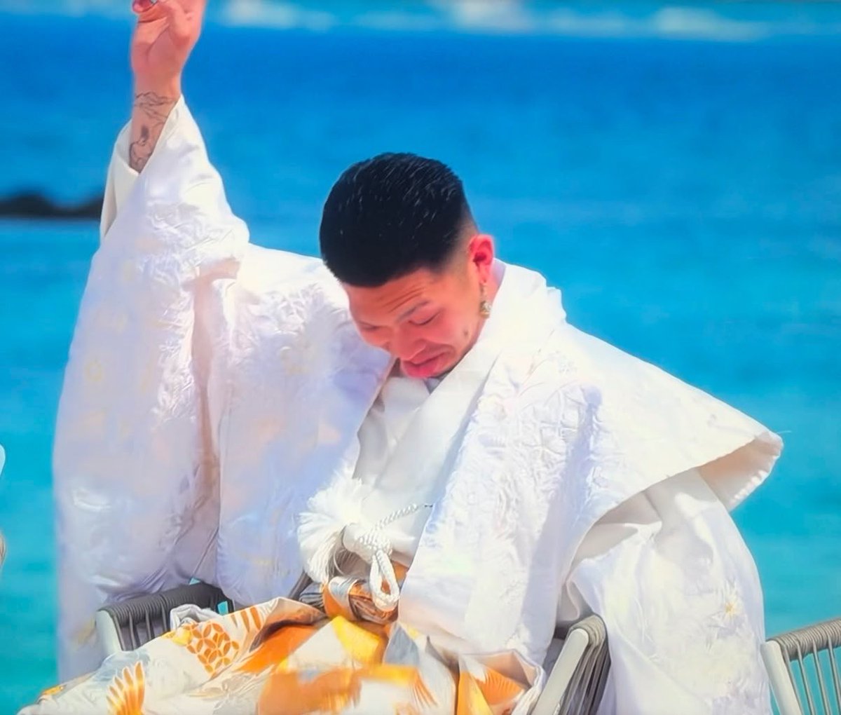 diangelo01's tweet photo. 坊のこの表情はなんでしょうか？
またどういう気持ちなんでしょうか。
照れ隠し？？

はーちゃんに呼ばれた時と
ひかるへの乱入の時、２回してたな。 https://t.co/sROMr6QRgH