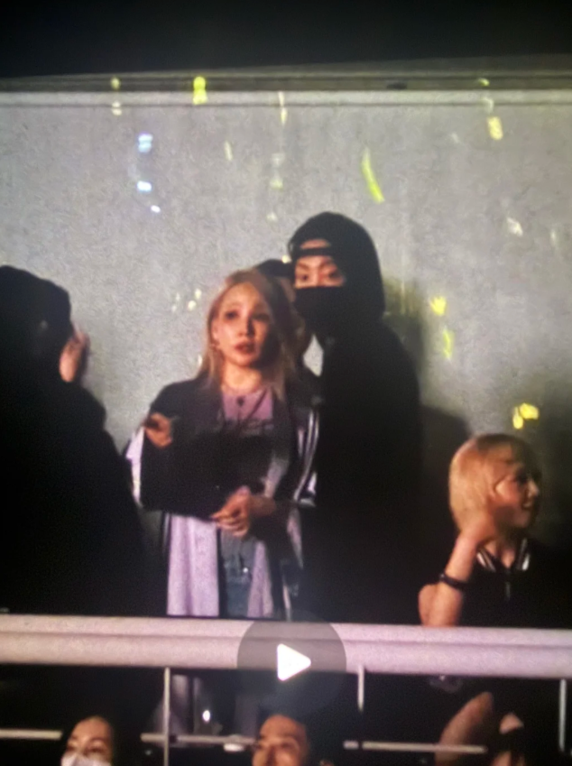 skdrose's tweet photo. CL AND XIN https://t.co/BKSTUtKMGl