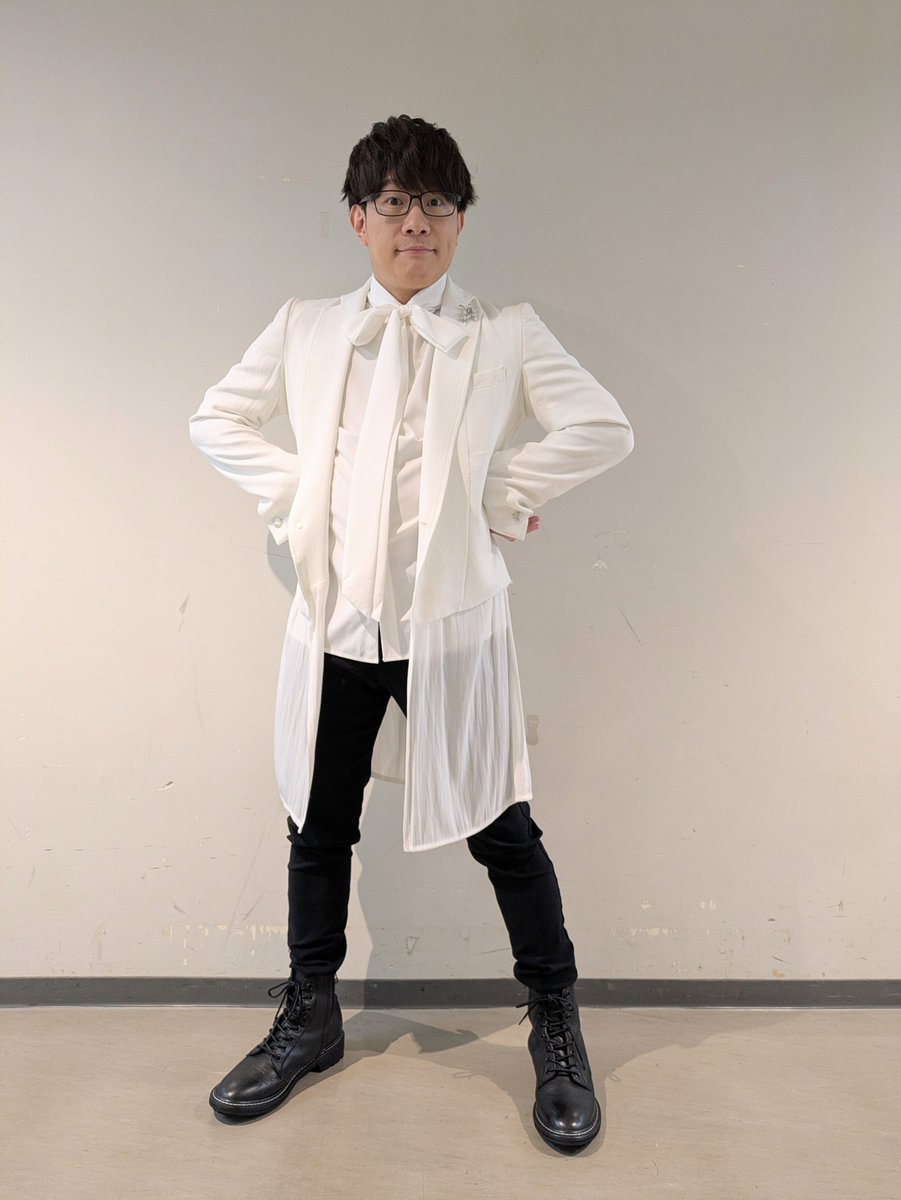 hemp_m's tweet photo. リーディングメイト
「ピオフィオーレの晩鐘」
オルロック役で豊永が出演させて頂きました〜っ

ご来場＆ご視聴下さった皆さま、ありがとうございました。

共演の皆さまとの集合写真♫
オルロックともパチリ♫
おや？笑

そして、豊永1ショットも〜っ♪

#オトメイト
#ピオフィ
#リーメイ https://t.co/GBS4JuEwRa