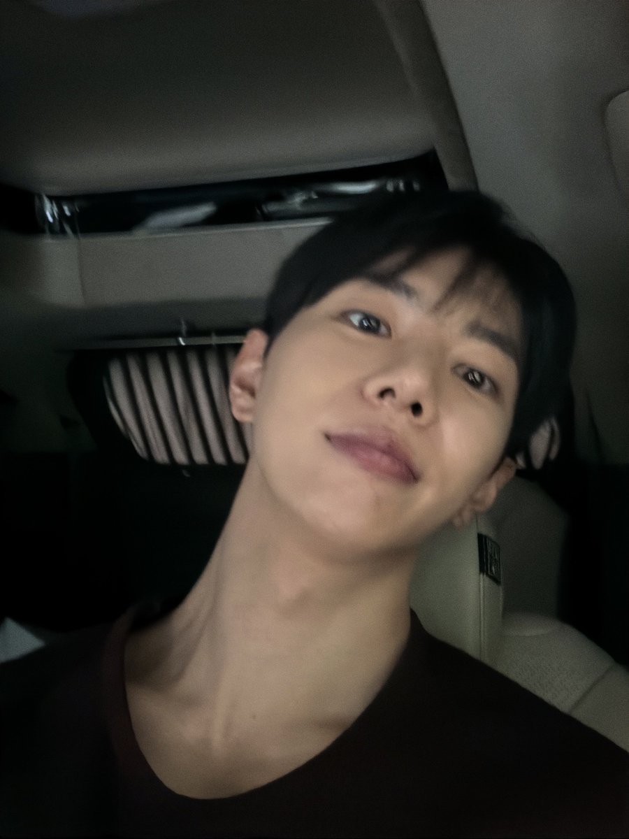 0824bbl's tweet photo. 260820 🌸🫧

15.11
[Sent Photo]

It's raining, ppyuppyu

[Sent Photo]

I dropped Zero off at kindergarten today while I was out for my schedule

Look at this adorable photo

She’s Zero’s absolute favorite teacher there

[Sent Photo]

ㅋㅋㅋㅋㅋㅋㅋㅋㅋㅋ 

Kojarang https://t.co/DEjiFRLfxo