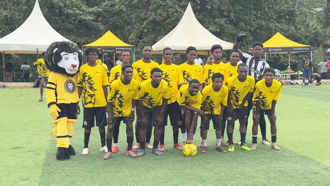 KingFabulo's tweet photo. Match Day 2 is reaching its peak at Effia Kuma Police Park. Join thousands of fans playing responsibly and powering community sports: https://t.co/3mNo6F0ul3
#PrideSpinsSoccerGala https://t.co/uedqqyFOKT