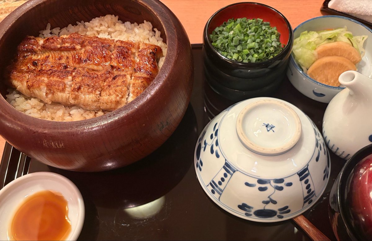mutoukurata's tweet photo. 昨日の参加者の方とひつまぶしの話したのでひつまぶし食べました https://t.co/y7VIShFFks