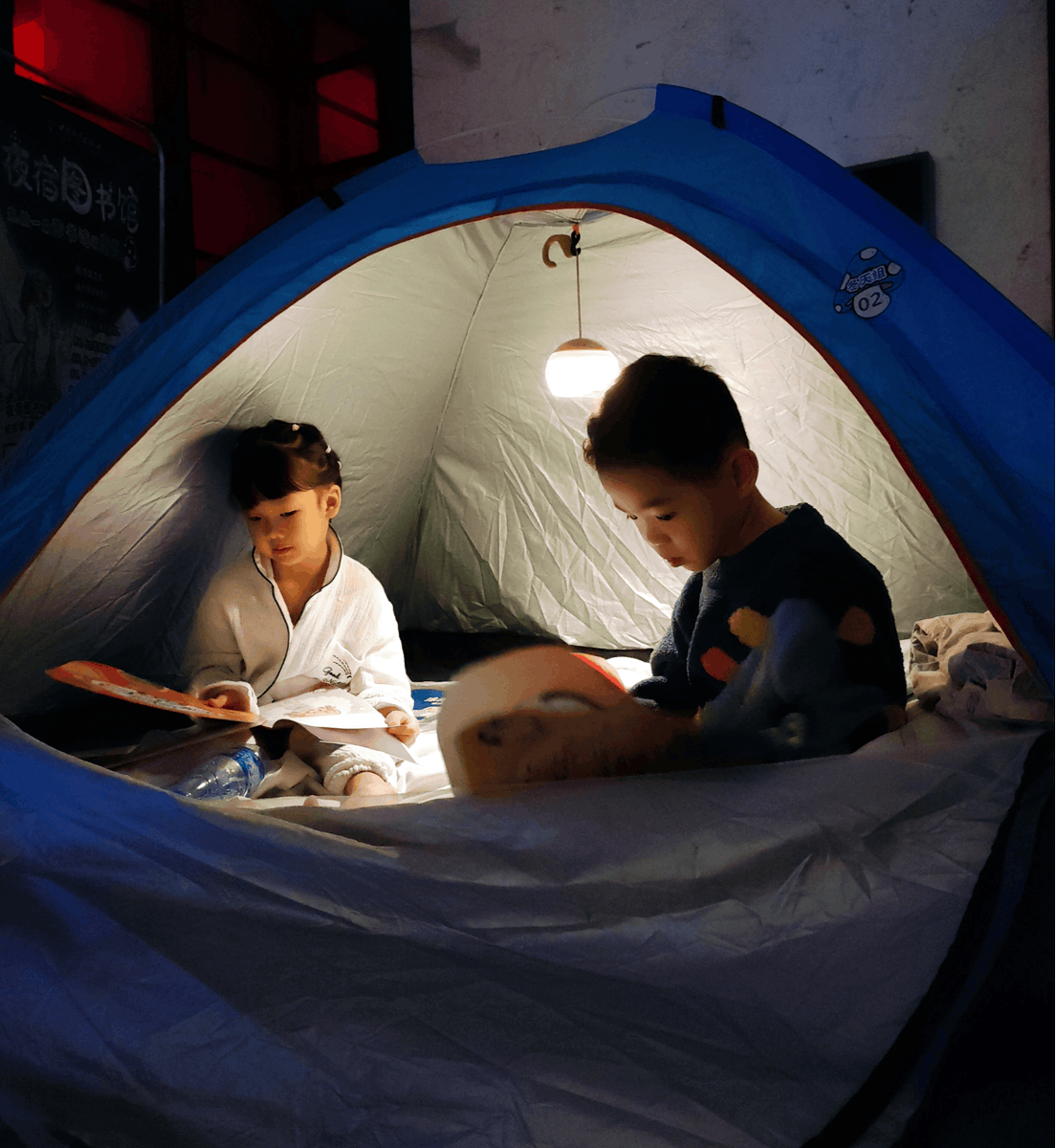 moulx247439's tweet photo. [Tonight’s adventure: building pillow forts u0026 eating popcorn under fairy lights with my little explorer  #FamilyFun #ParentingWin]， https://t.co/7oyLINtK1V