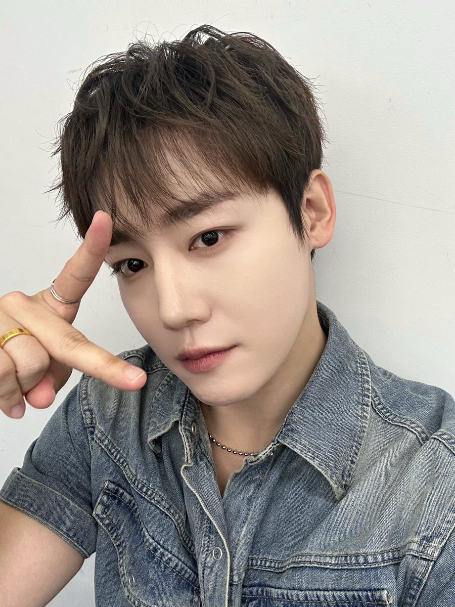 GNCDjp_official's tweet photo. [📸] 260823 LEE JANGJUN LAST SUMMER in TOKYO

幸せな東京の「夜」を過ごしました🌆
忘れられない大切な瞬間にしてくれたGoldennessのみんな‼️
本当にありがとう、愛してるよ🧡

#GoldenChild #ゴールデンチャイルド #GNCD
#イジャンジュン #LEEJANGJUN
#LEEJANGJUN_THELASTSUMMERinTOKYO https://t.co/pu4ZE9q2eq
