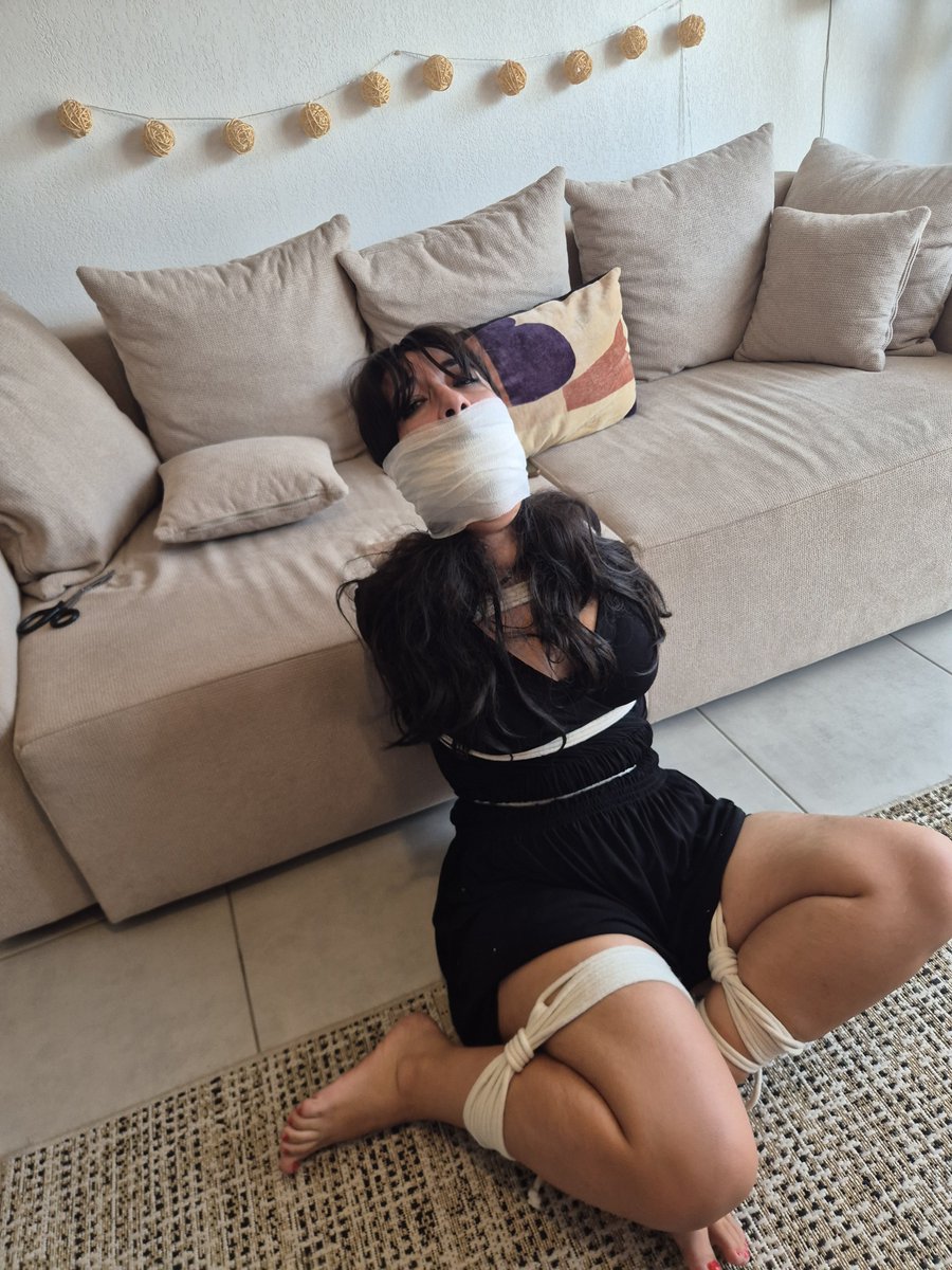 FrenchBondage's tweet photo. That is exactly what @Thefrenchgirl00 deserves, isn’t it ?

Tied up and gagged with multiple layers of gagging 😈

#bondage #bound #tied #frogtied #hogtied #gagged #gag #mouthstuffes #cleavegag #otmgag #otngag #tapegag #rope https://t.co/2rd0APywCV