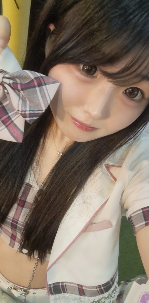 suisui_0525's tweet photo. 出勤してます！！

お暇してるので会いに来てくれる方募集してます💗

今日は白着てる！

#コンカフェ
#大阪なんば https://t.co/RCUq3OUyYq