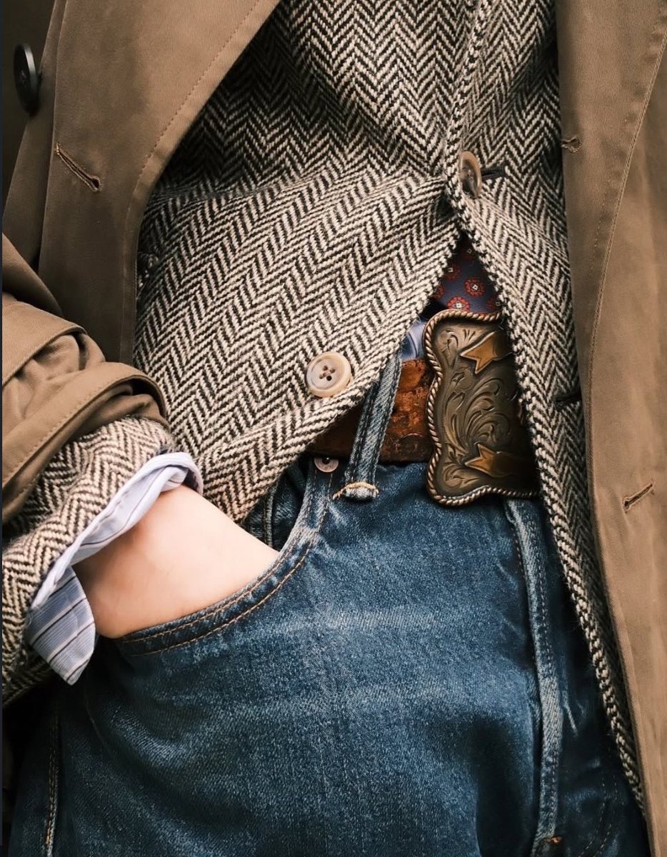 EvaLovesDesign's tweet photo. Tweed: cool name, warm fabric.  

The history of tweed is a fascinating journey from the rugged winters of the 18th-century Scottish Highlands to the heights of high-fashion runways. https://t.co/qRovDBQDEQ