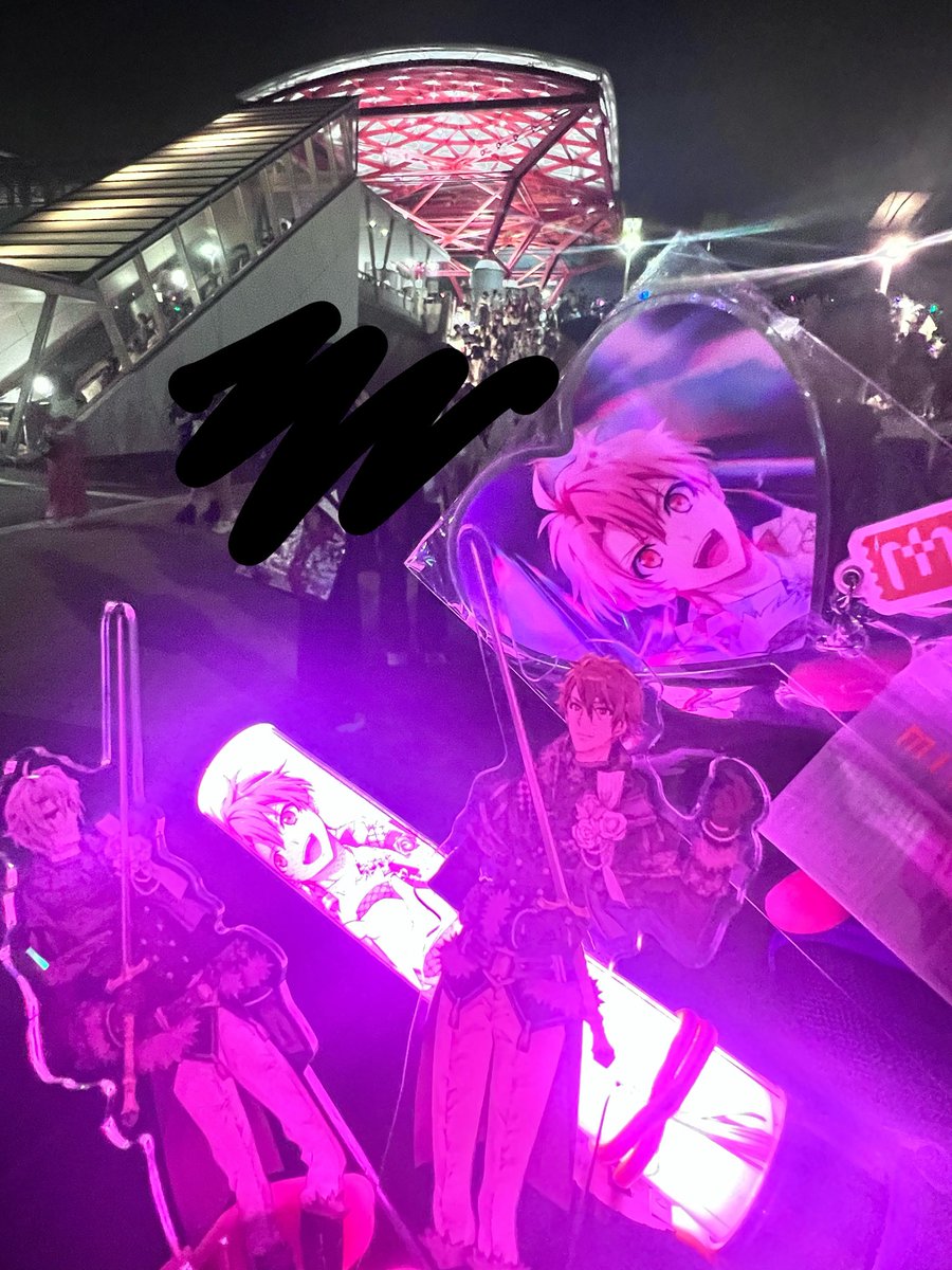 gr1121_trg's tweet photo. 4Jお疲れ様でした！
今日だけしか行かないのもありますがもっともっとTRIGGERを浴びたかったなー

そしてアイナナのセトリめちゃくちゃ楽しかったしライブ見るたび七瀬陸が気になってしまう
流石の訴求力 https://t.co/juW2hsyzw8