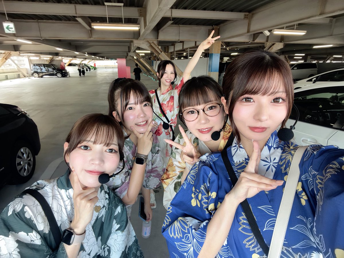 janbari_ryouma's tweet photo. 『#グランキコーナ西淀川店』様にてバリ5
収録終了いたしました！

朝からたくさんのお客様でしたが
甚平5人組最後まで諦めずに大大大奮闘。
配信をお楽しみに！

皆様本日もありがとうございました🙇‍♀️

#PR https://t.co/jKMBApKEDb
