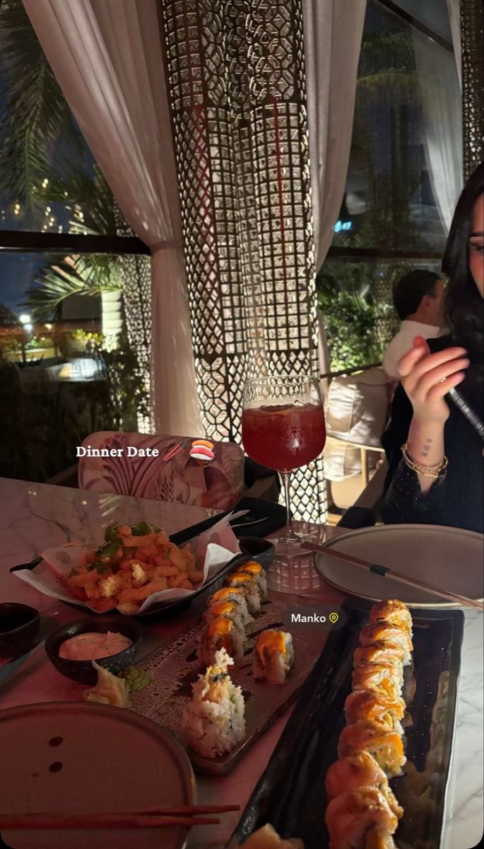 iprincessam's tweet photo. 🩶🌄🌺🍻🍣🌊 https://t.co/hyOLto84WD