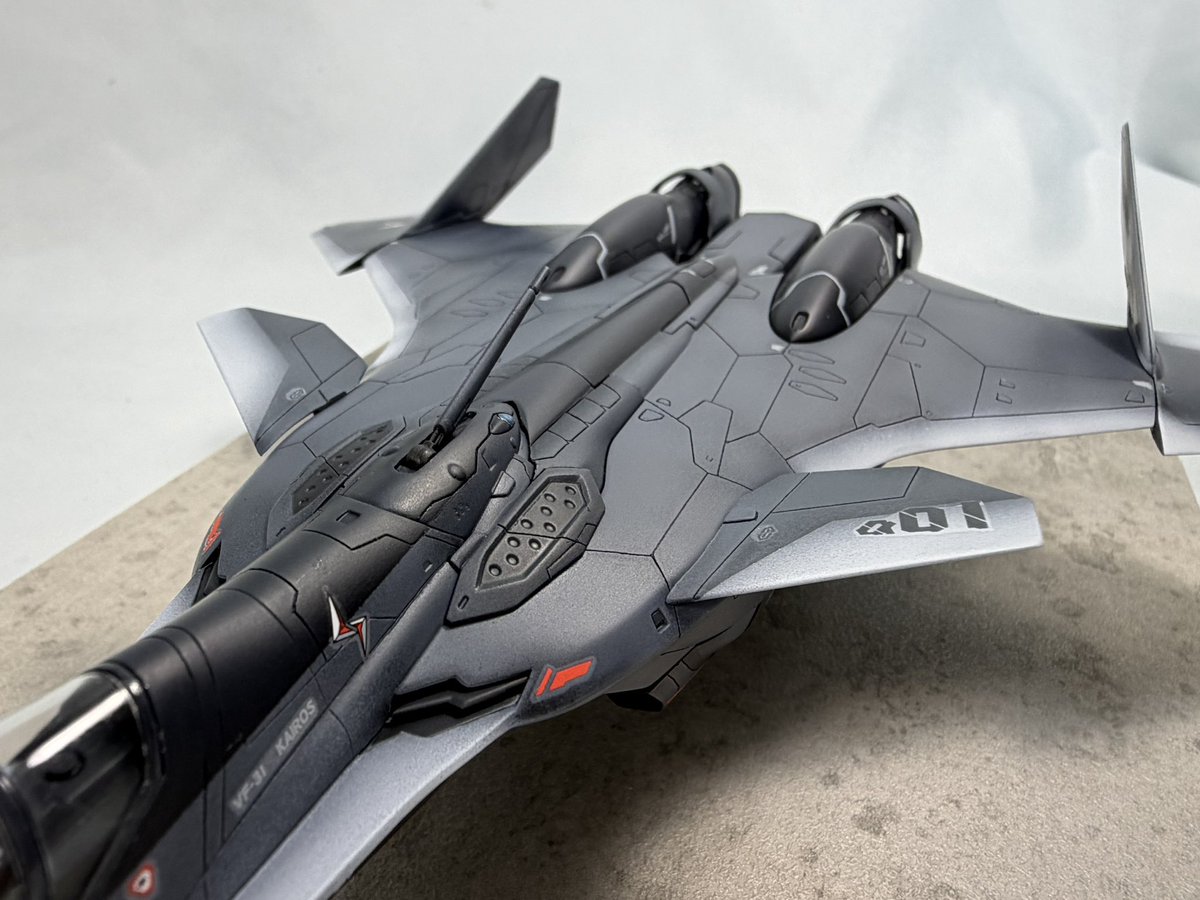 kibadori_i's tweet photo. ⋛⋋( 'ω' )⋌⋚ハセガワ1/72 VF-31A カイロスできたどり〜

グラデーション塗装が楽しかった。
墨入れしなくても締まって見える様になってると思う

ジークフリードの派手派手も良いけど、カイロスの渋さの方が好きどりよ https://t.co/CM3RQ6z2E6