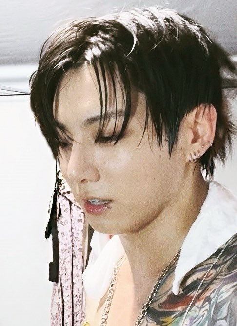 kvstrawcigs's tweet photo. Banana milk 😵‍💫 https://t.co/TDzE7T3Xk2